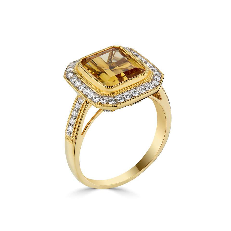 CITRINE RING.