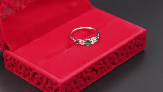 Emerald  Ring