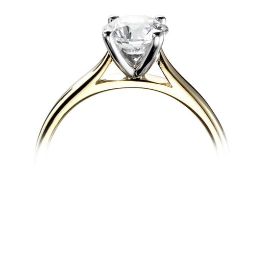 A CLASSIC FOUR CLAW ROUND SOLITAIRE WITH PLAIN SHOULDERS.